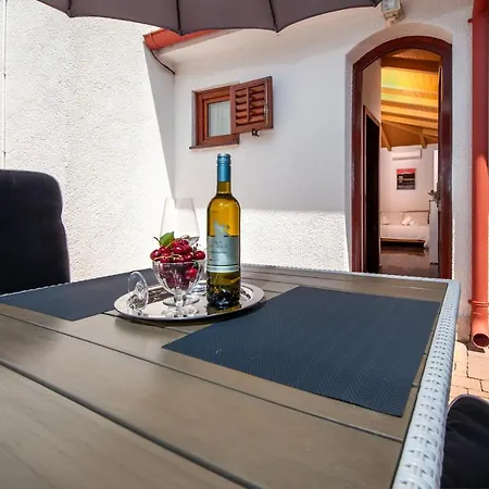 Apartments Carmelo Rovinj Exterior photo